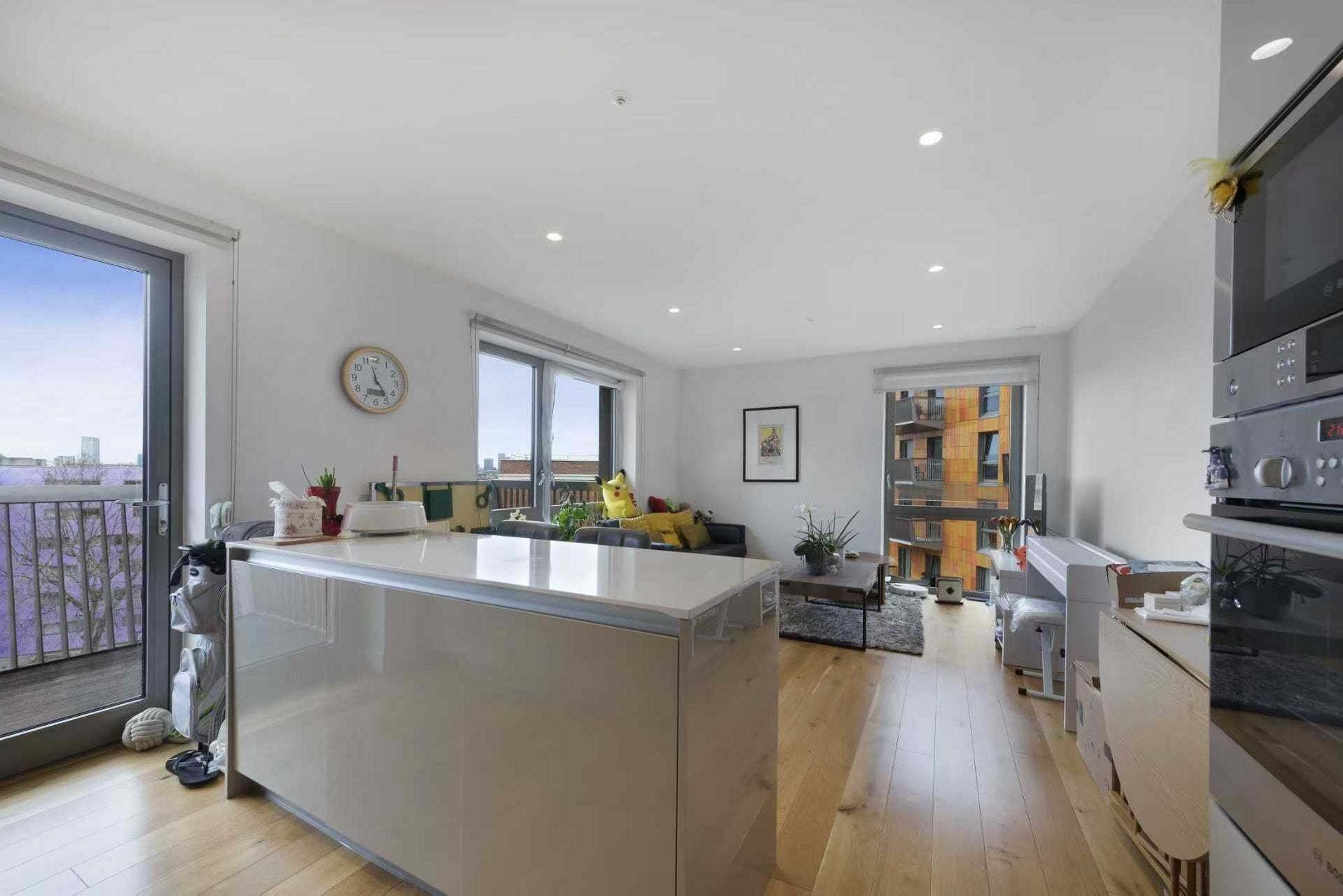 Flat Barking Road in Greater London