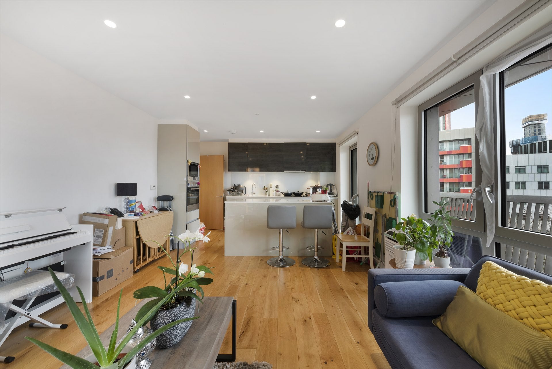 Flat Barking Road in Greater London