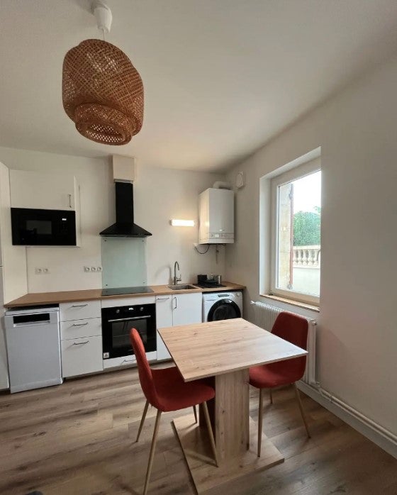 House Rue des Treilles in Libourne