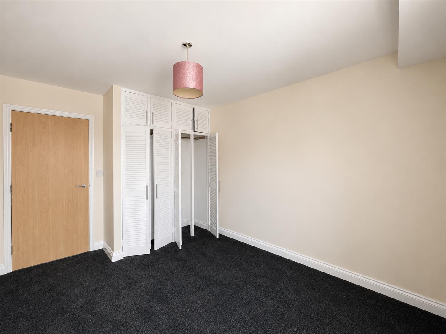 Flat Tufton Street in Ashford