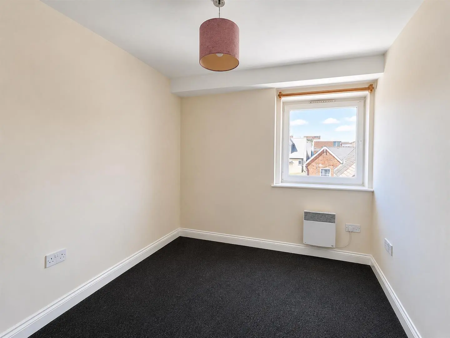 Flat Tufton Street in Ashford
