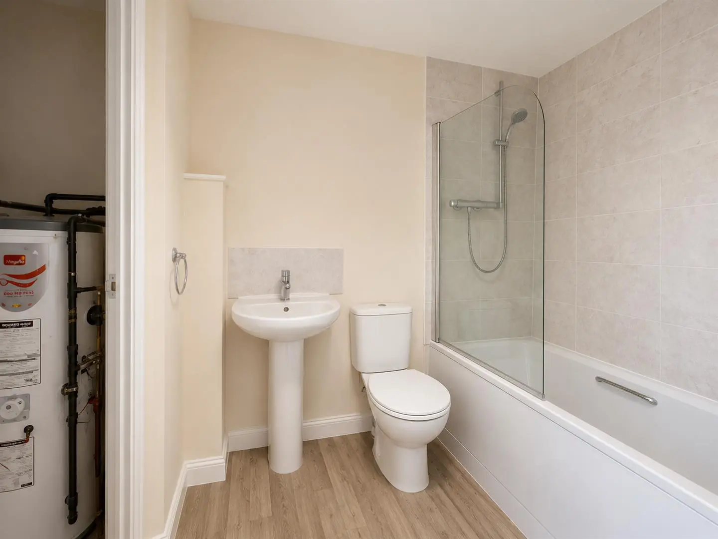 Flat Tufton Street in Ashford