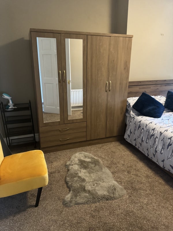 Room Shields Road in Newcastle upon Tyne