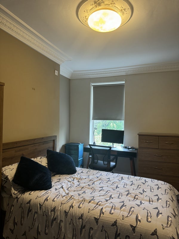 Room Shields Road in Newcastle upon Tyne