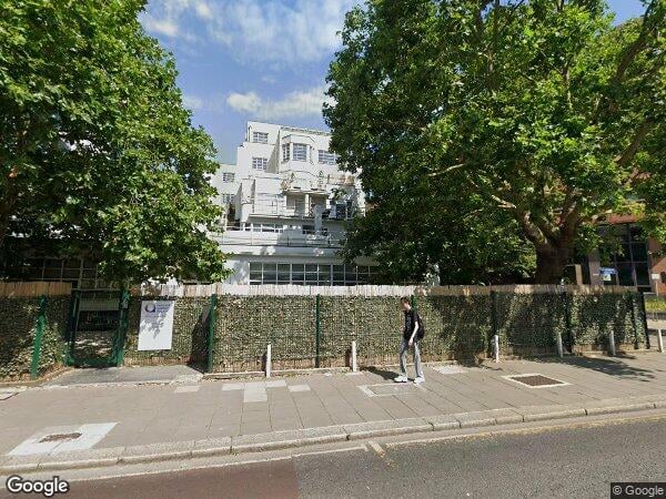 Flat Uxbridge Road in Greater London