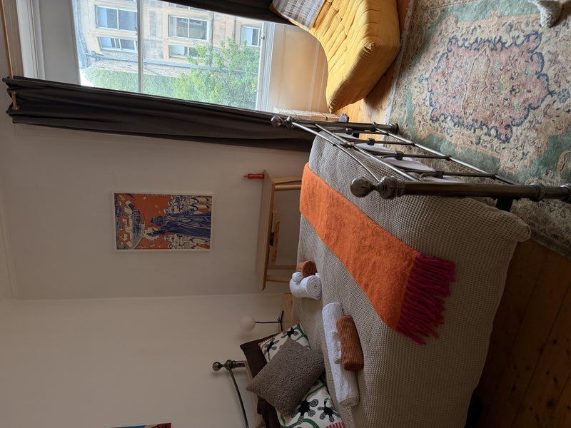 Room Bruntsfield Place in City of Edinburgh