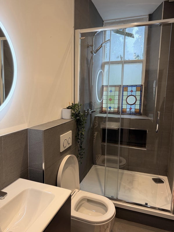 Room Bruntsfield Place in City of Edinburgh
