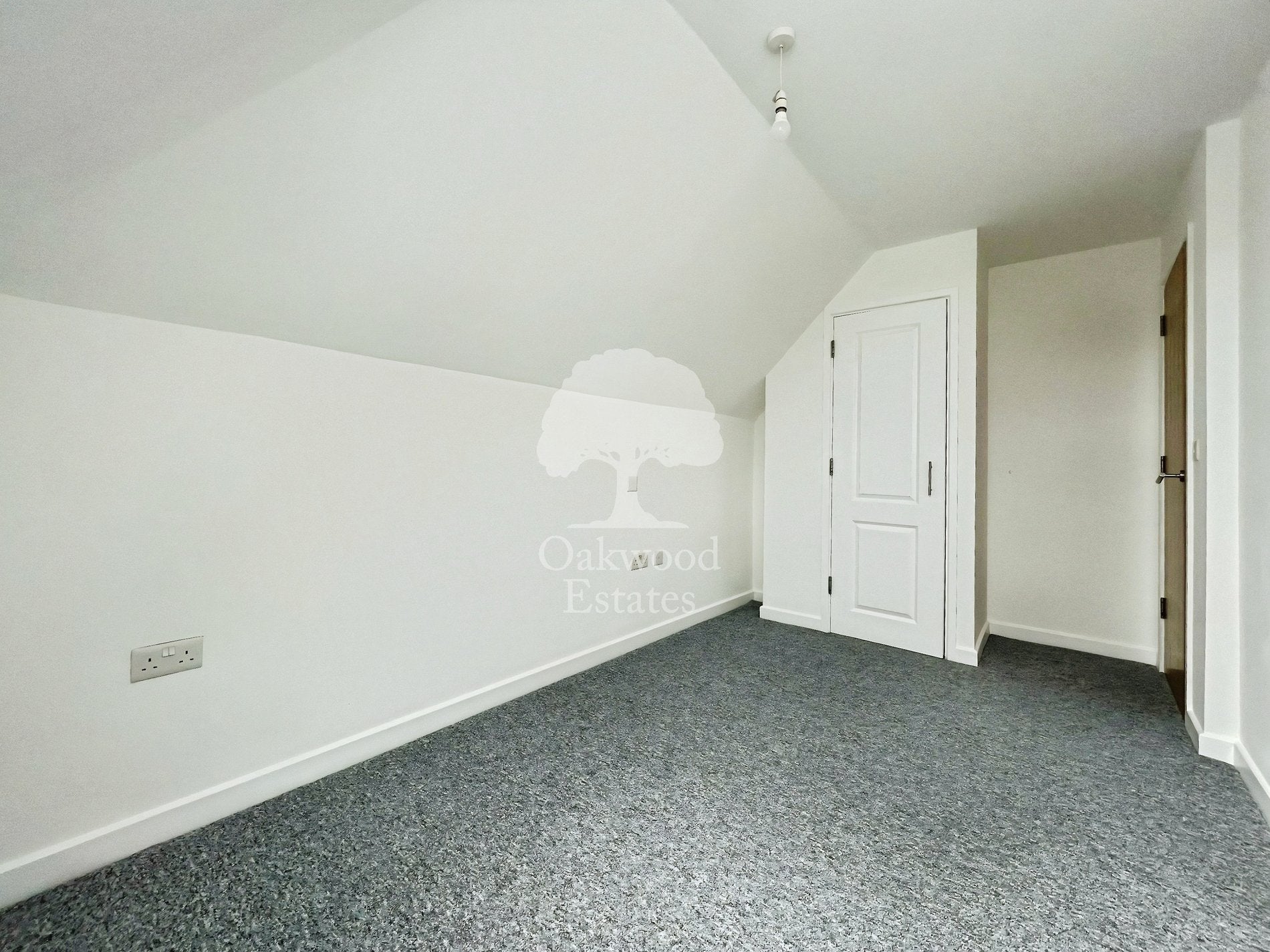 Flat Victoria Street in Slough