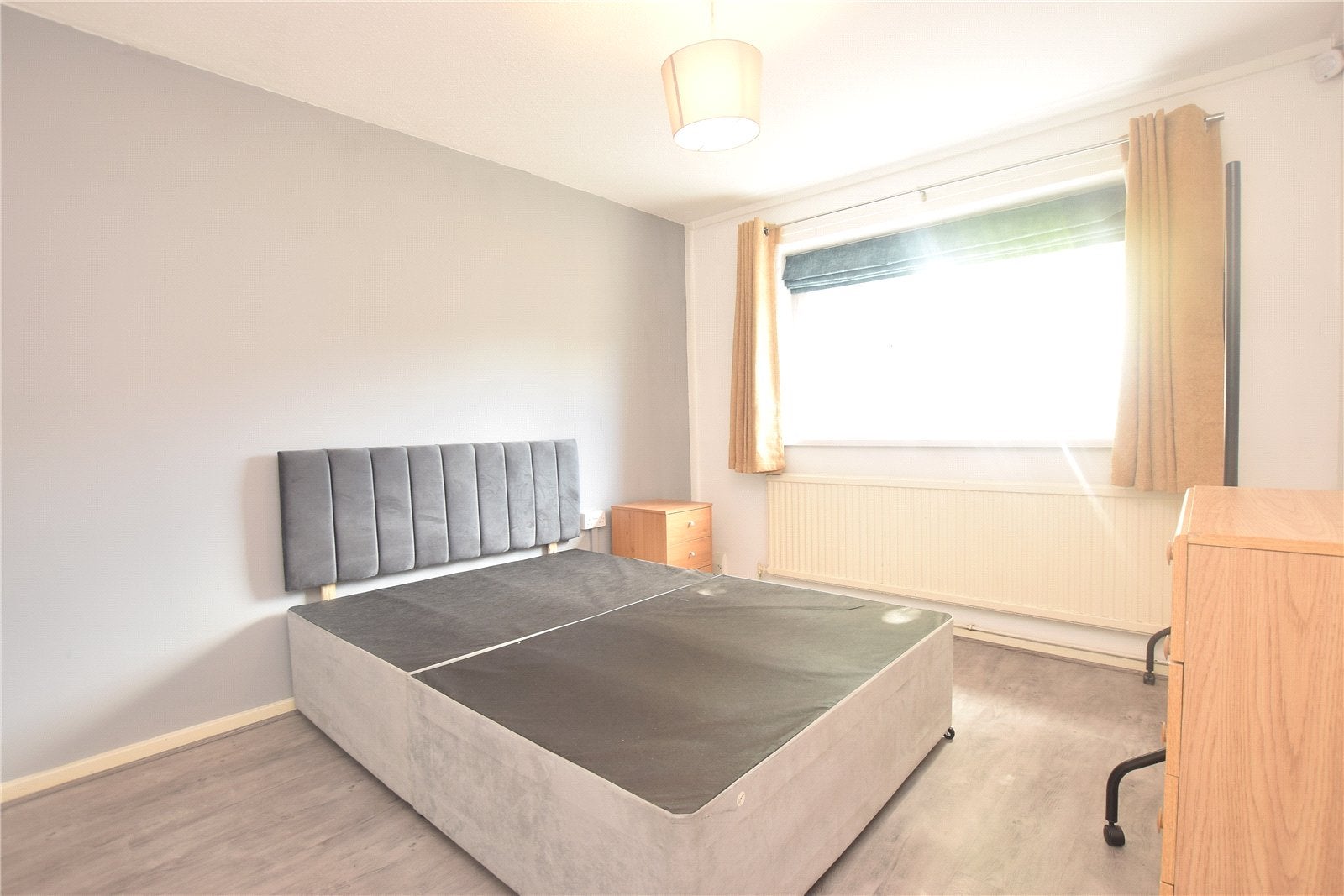 Flat Holtdale Avenue in Leeds