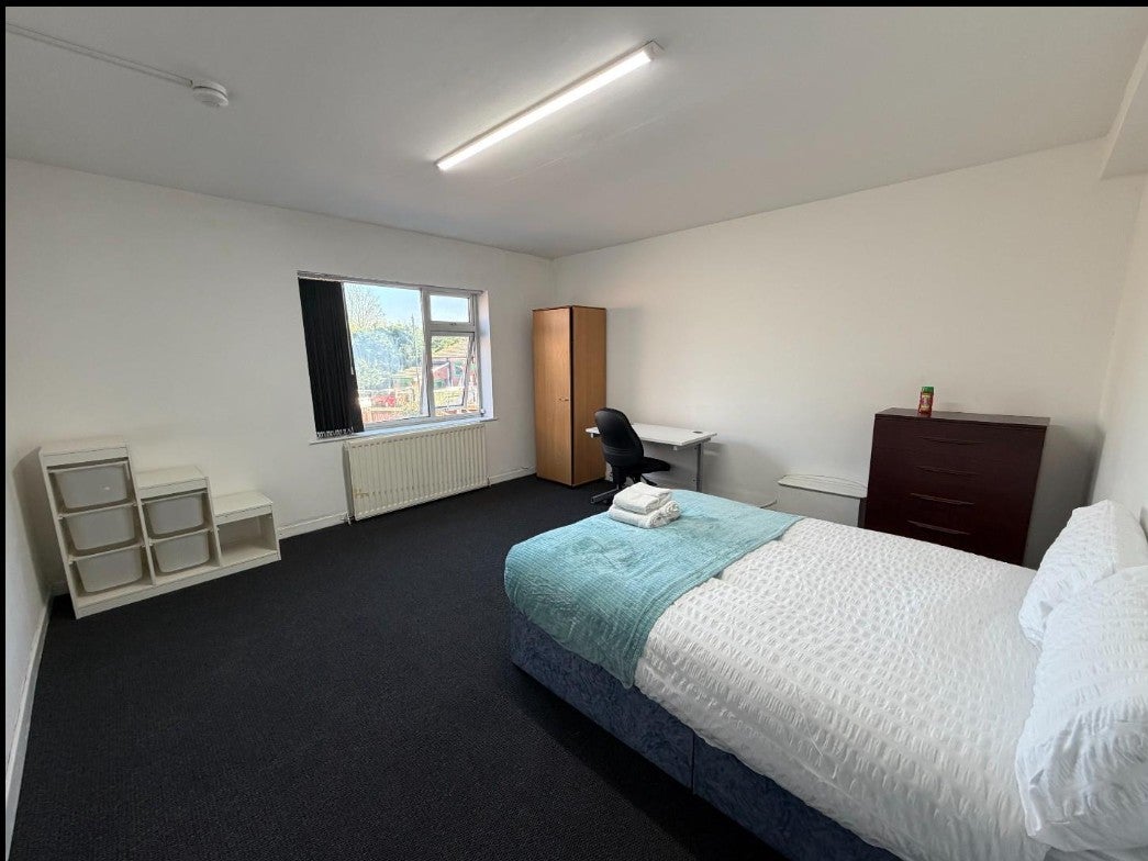 Room Holbrook Lane in Coventry