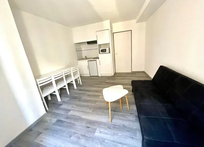 Appartement Rue de l'Horloge à Nîmes