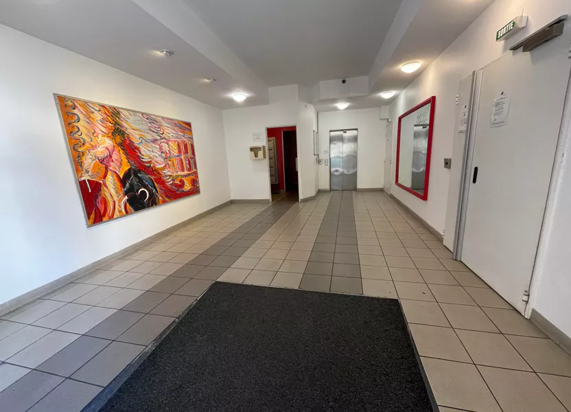 Appartement Rue de l'Horloge à Nîmes
