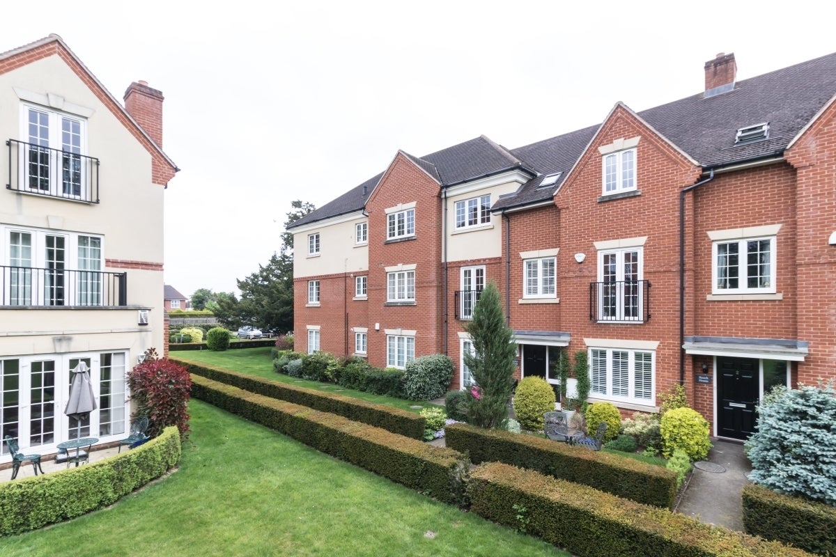 Flat Greenhill in Cherwell District