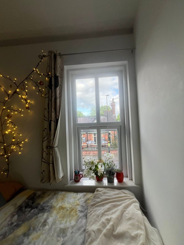 Room Cavendish Road in Manchester