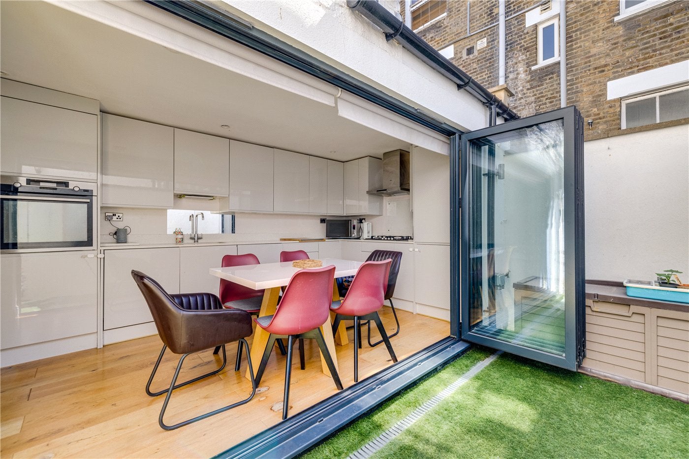 House Orbain Road in Greater London
