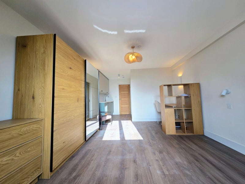 Room West Street in Bristol