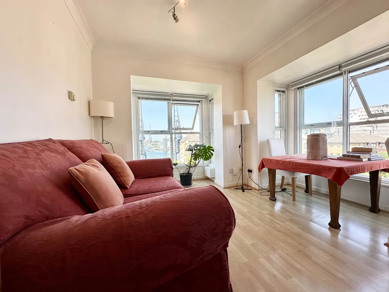 Flat Audley Drive in Greater London