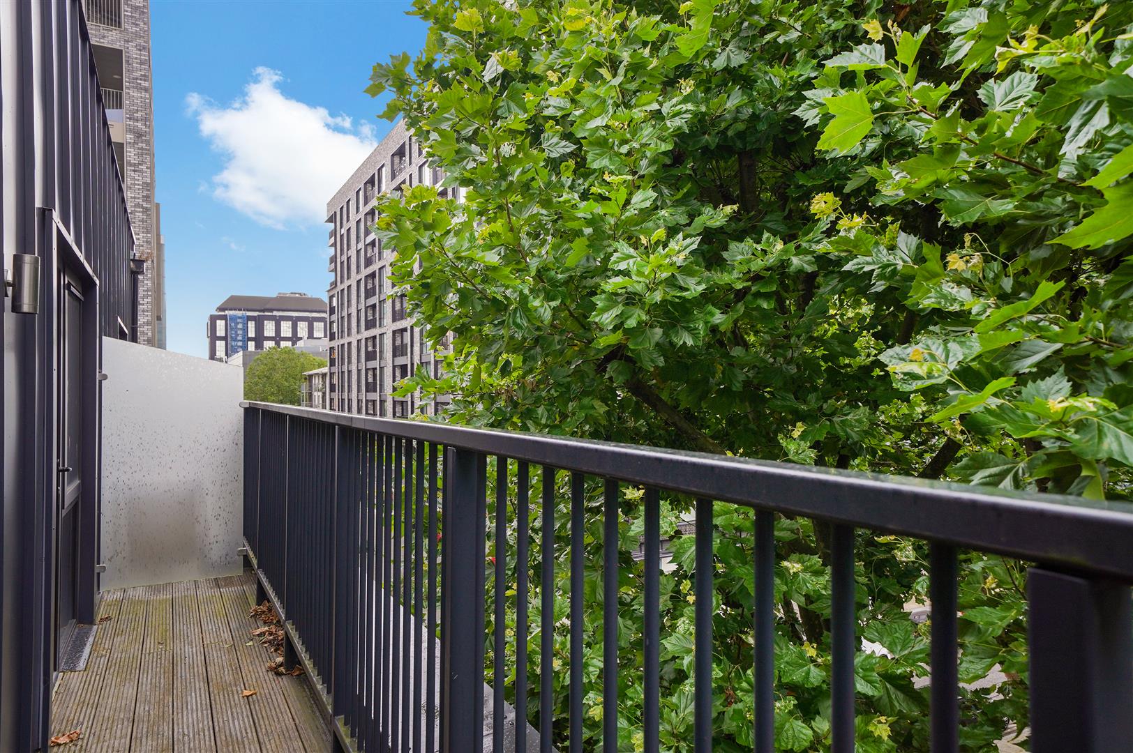 Flat Blair Street in Greater London