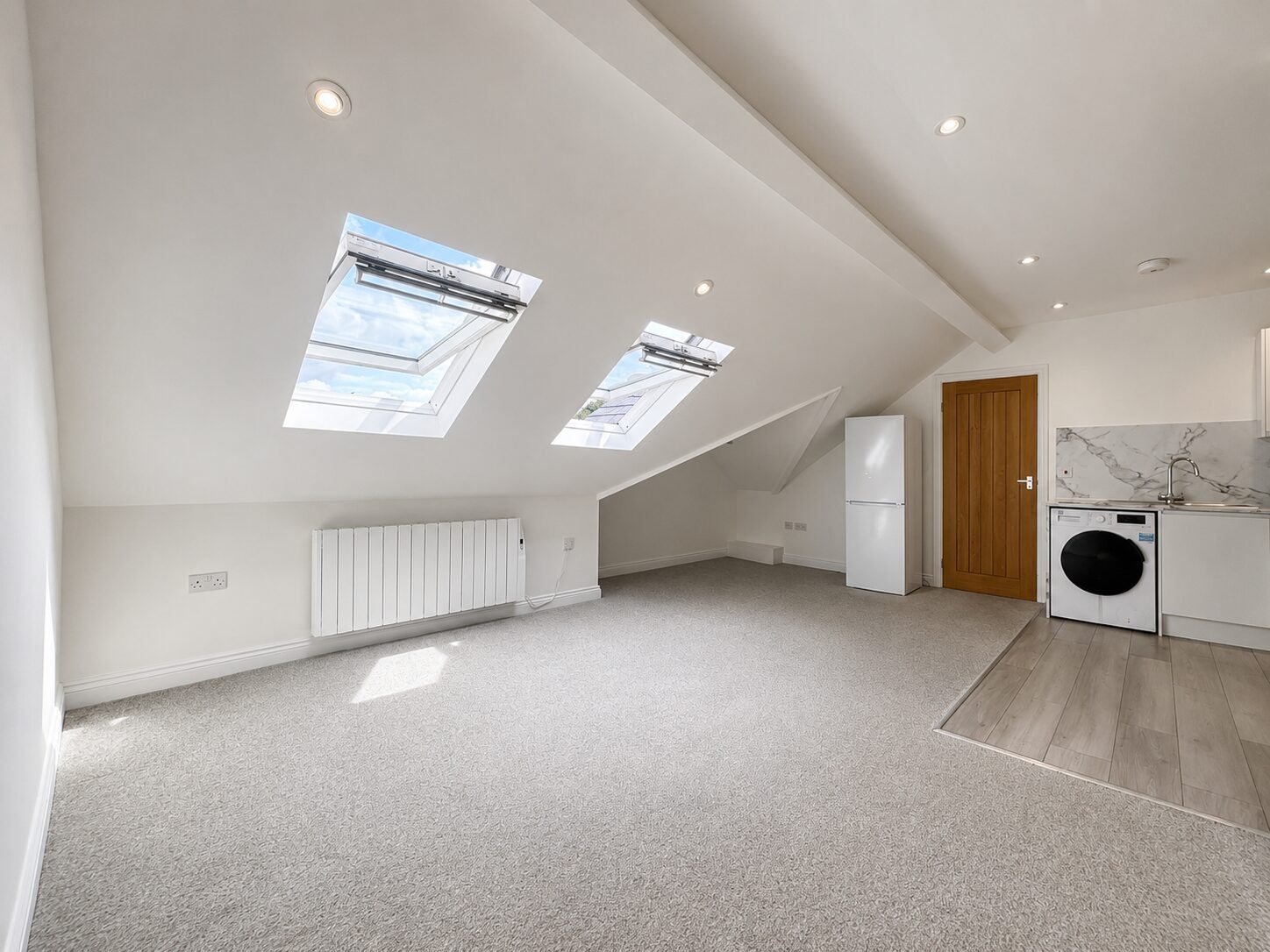 Flat Gordon Road in High Wycombe