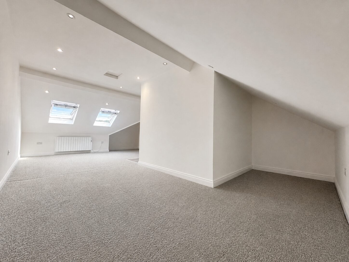 Flat Gordon Road in High Wycombe