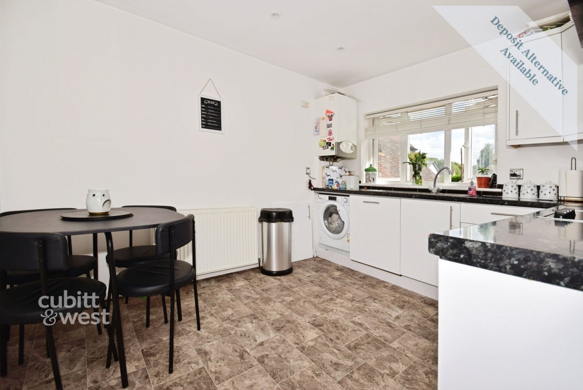 Flat Abelyn Avenue in Borough of Swale