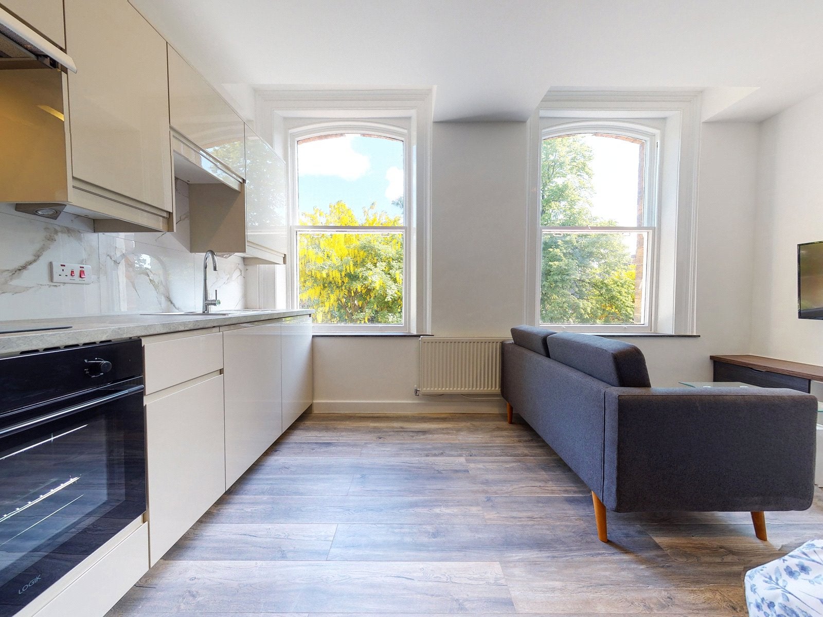 Flat Hyde Terrace in Leeds