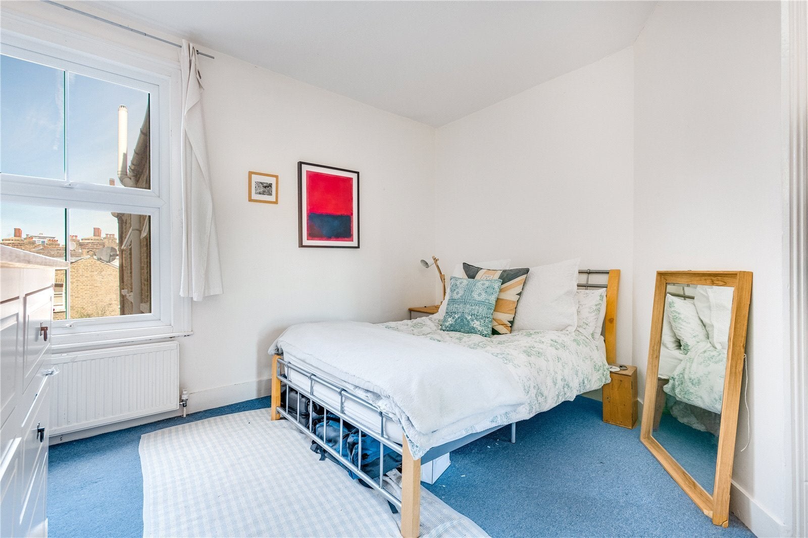 Flat Queenstown Road in Greater London