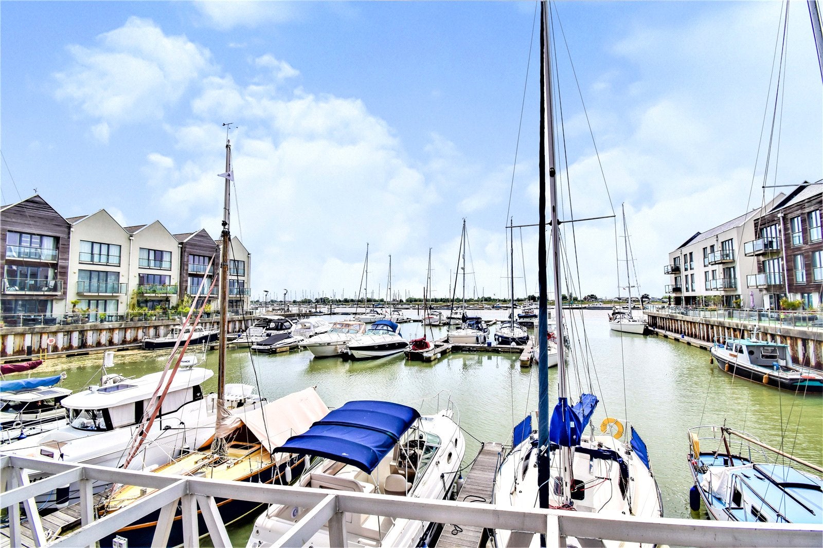 Flat Waterside in Brightlingsea