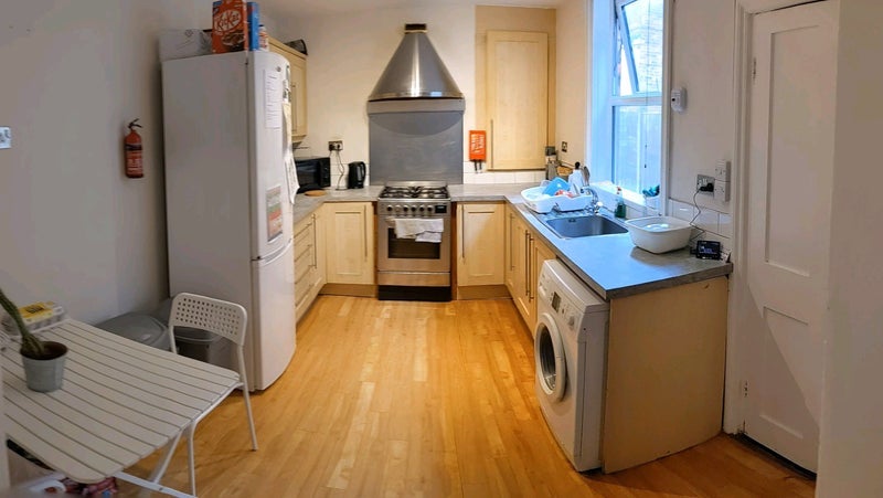 Room Haydn Road in Nottingham