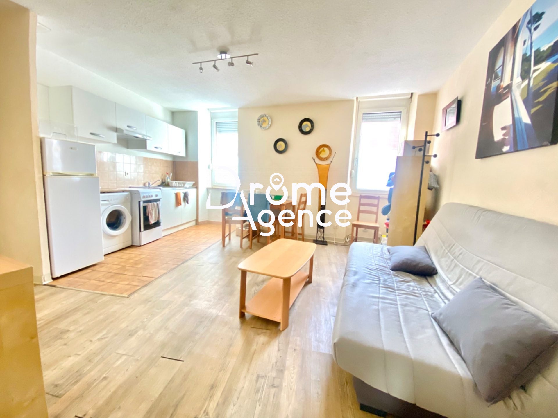 Flat Avenue de Chabeuil in Valence