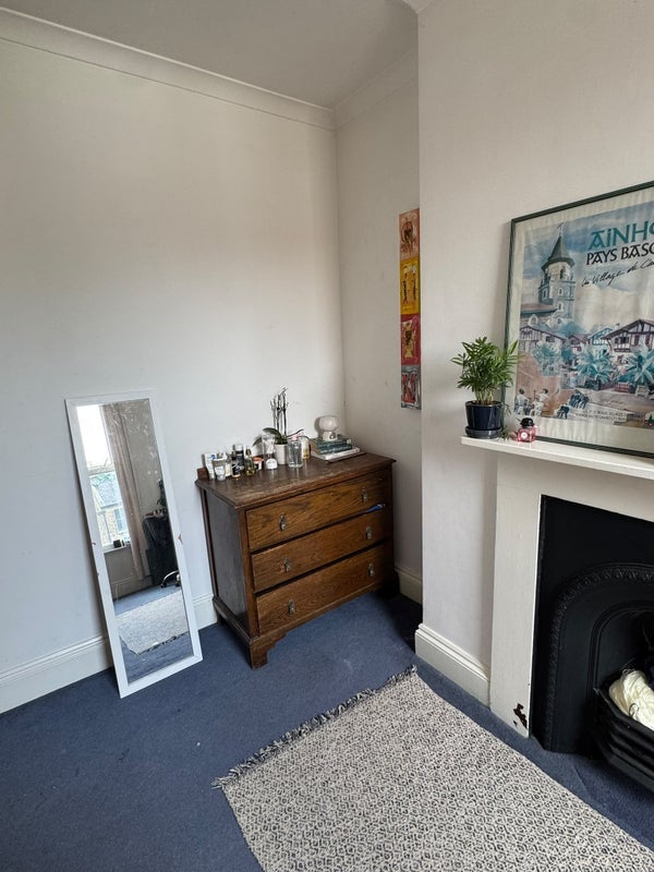 Room Gateley Road in Greater London
