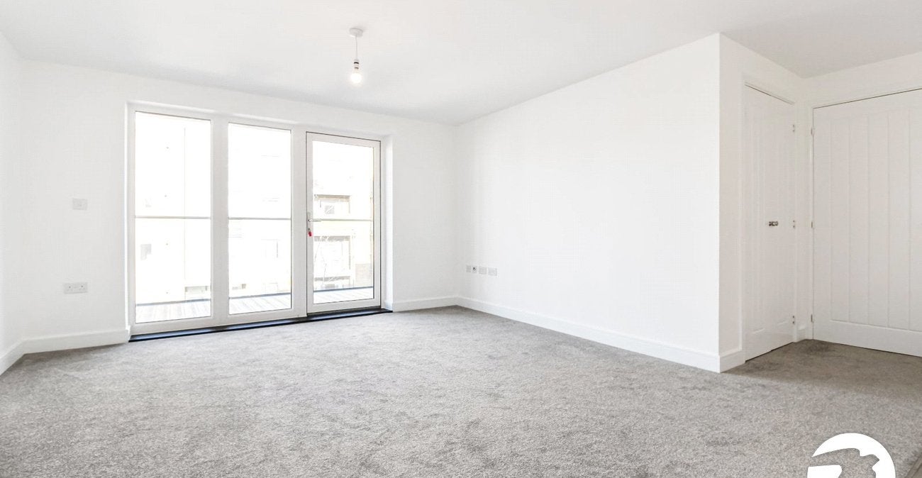 Flat Heron Court in Ebbsfleet Garden City