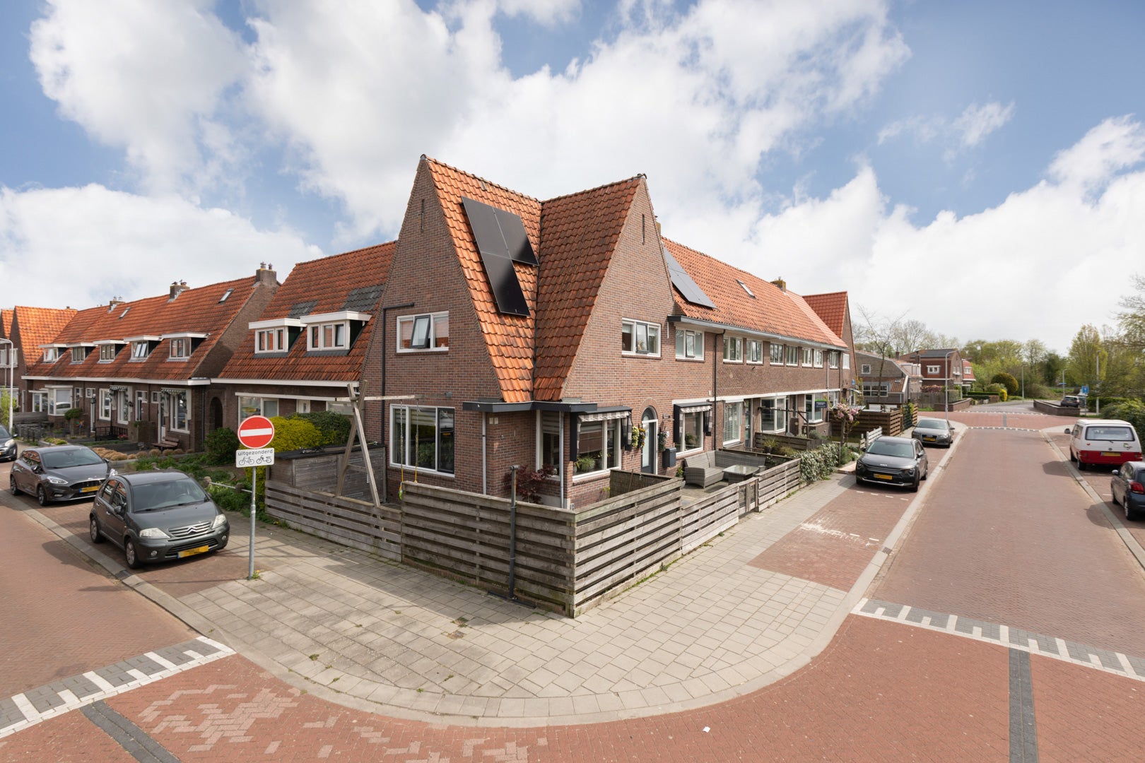 Tussenwoning te koop: Gysbert Japiksstraat 10, Sneek