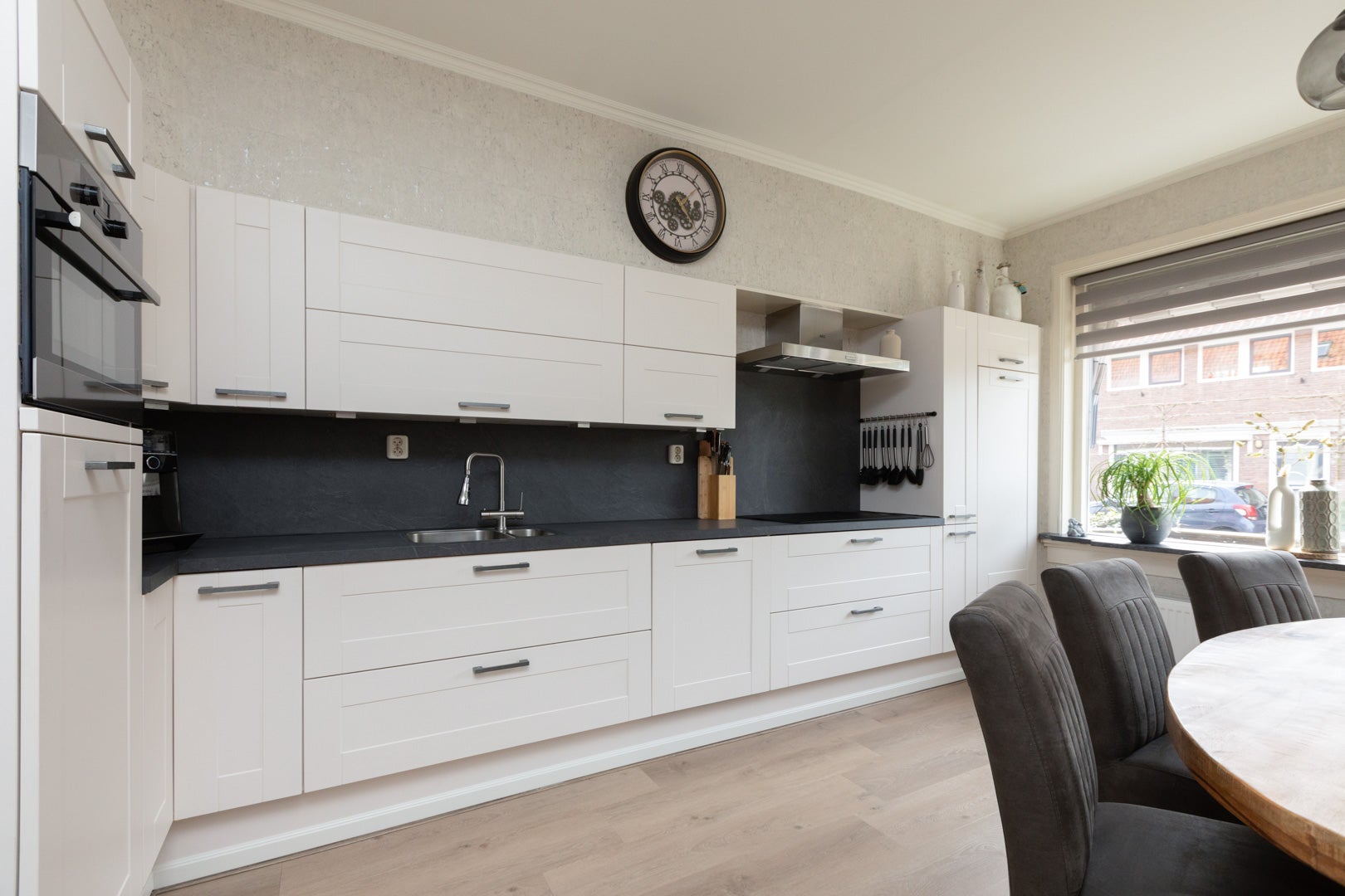 Tussenwoning te koop: Gysbert Japiksstraat 10, Sneek