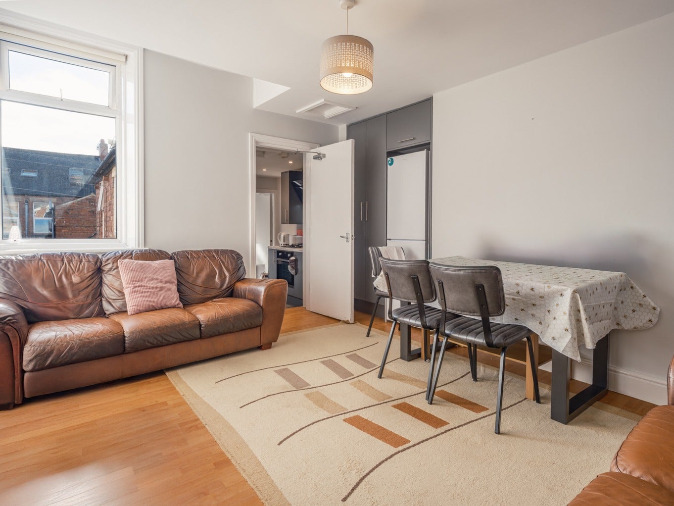 Flat Bayswater Road in Newcastle upon Tyne