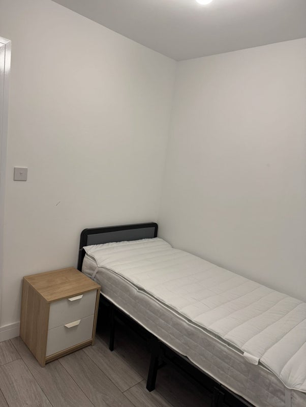 Room Paganel Road in Birmingham