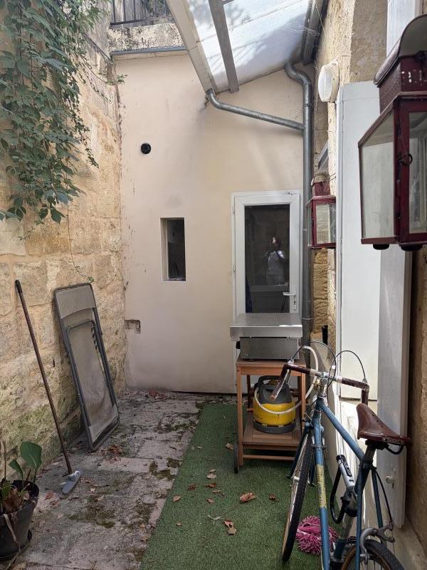 House Rue des Treilles in Libourne