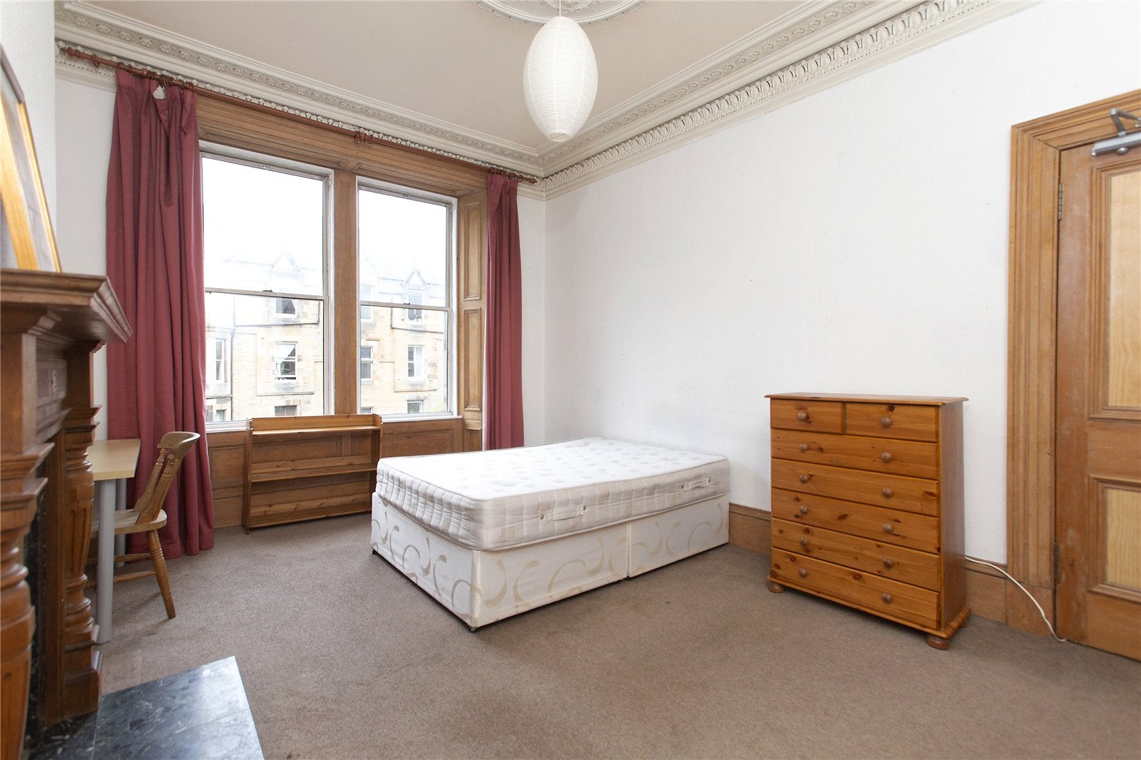 Flat Roseneath Street in City of Edinburgh