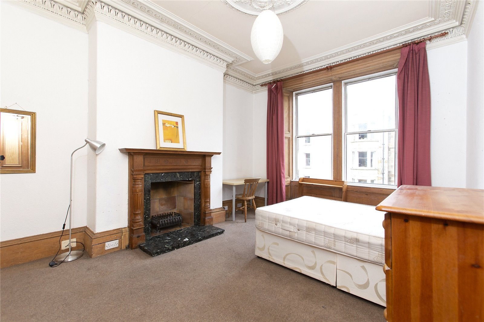 Flat Roseneath Street in City of Edinburgh