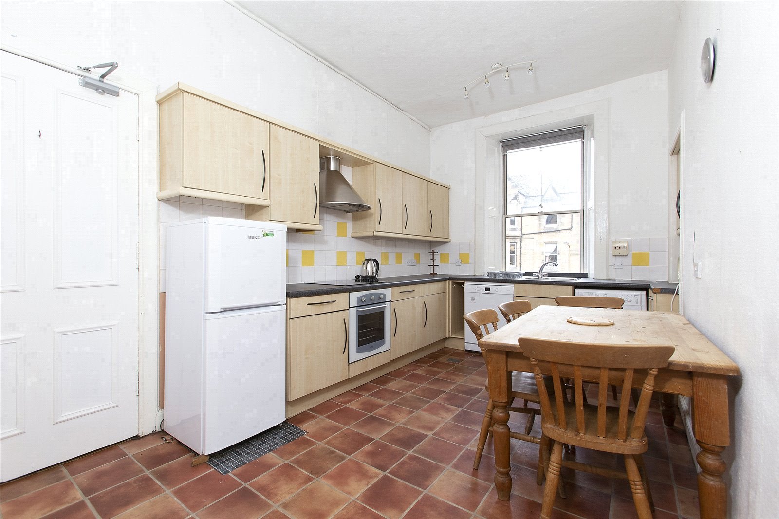 Flat Roseneath Street in City of Edinburgh
