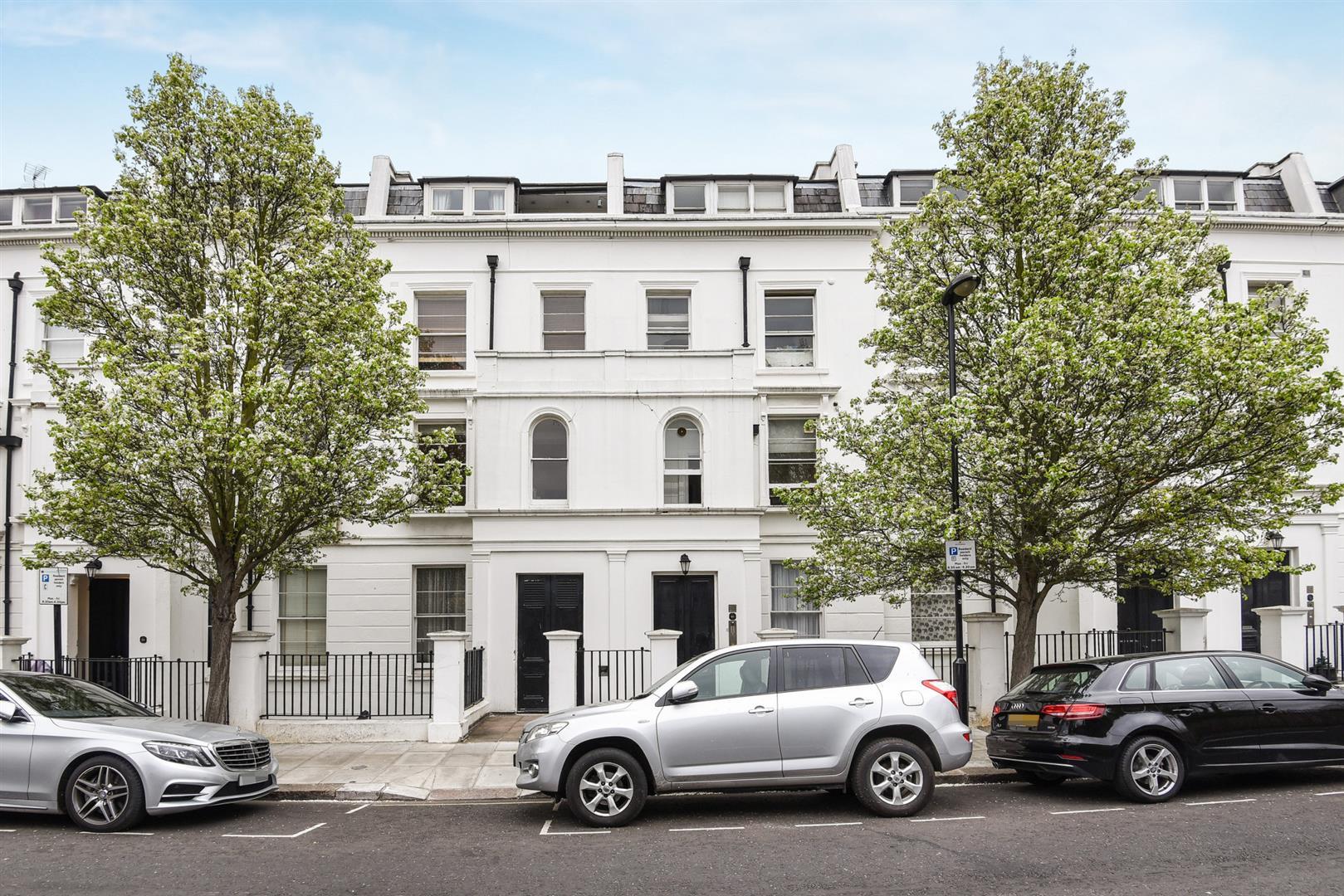 Flat Blomfield Road in City of Westminster