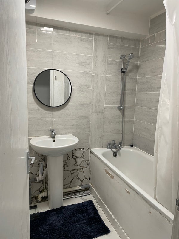 Room Hackington Crescent in Greater London