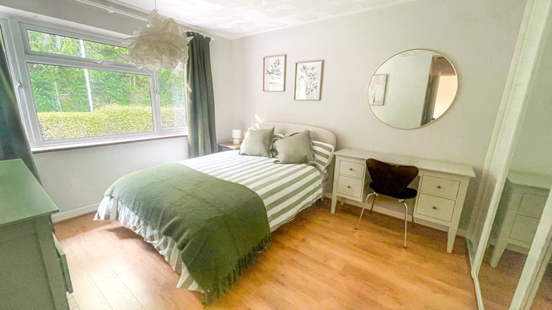 Room South Hayes in Bristol