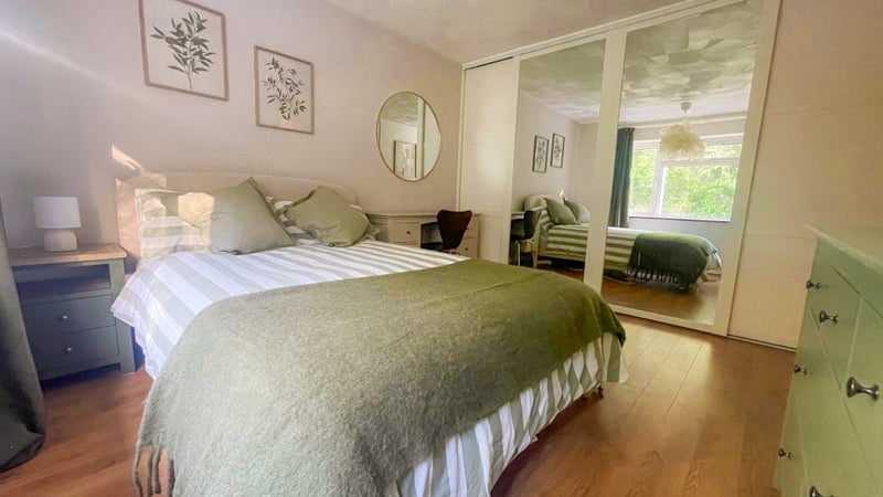 Room South Hayes in Bristol