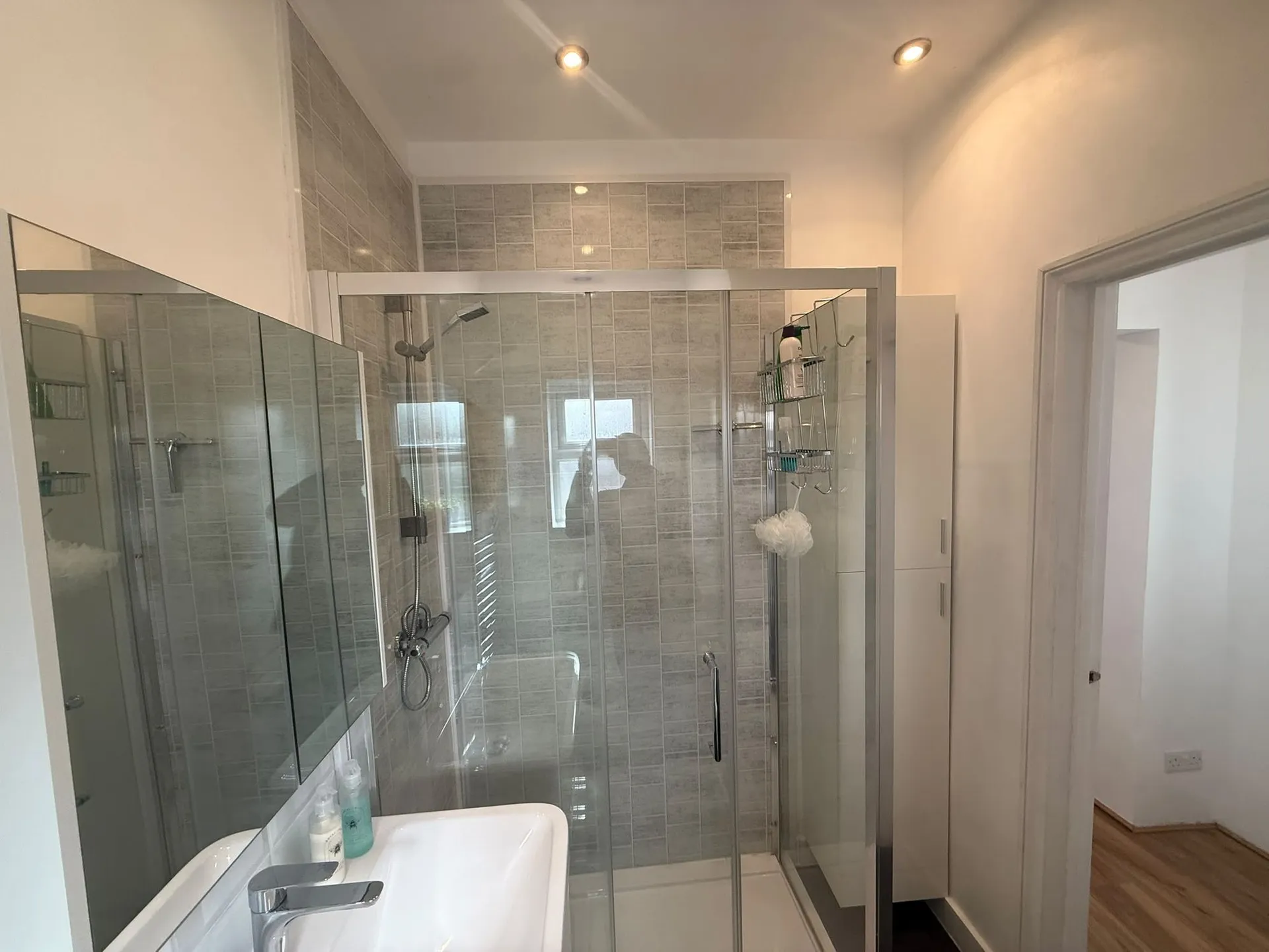 Flat Edgington Road in Greater London