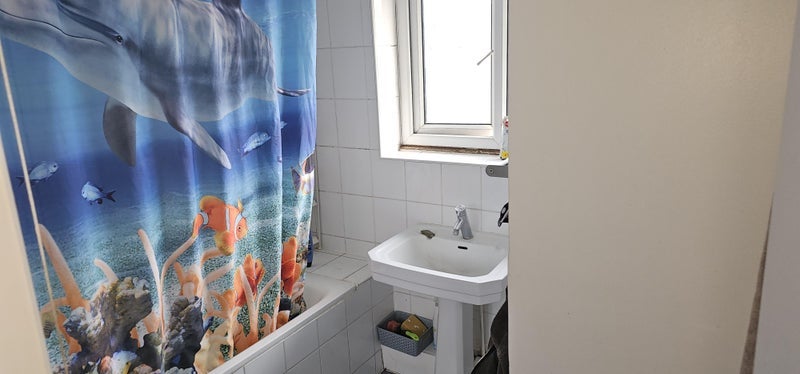 Room Templemead Close in Greater London