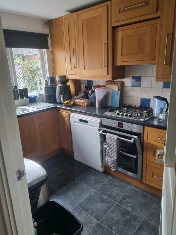 Room Calluna Drive in Mid Sussex