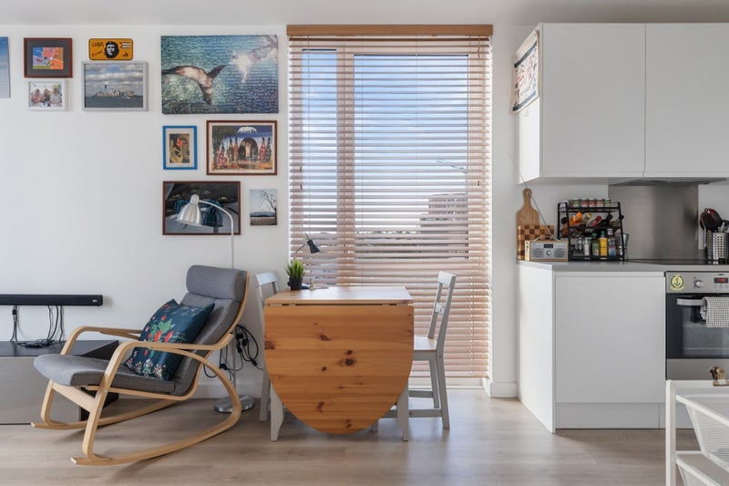 Flat Bollo Lane in Greater London