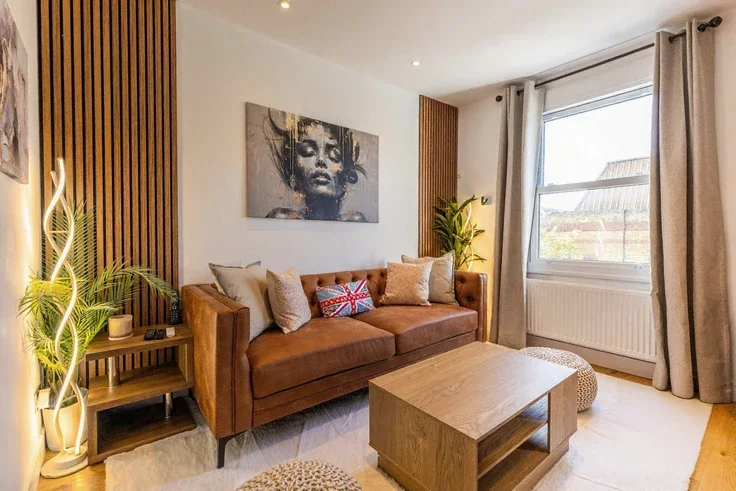 Flat Arragon Road in Greater London