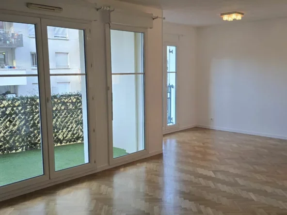 Appartement Rue des Lilas d'Espagne à Courbevoie